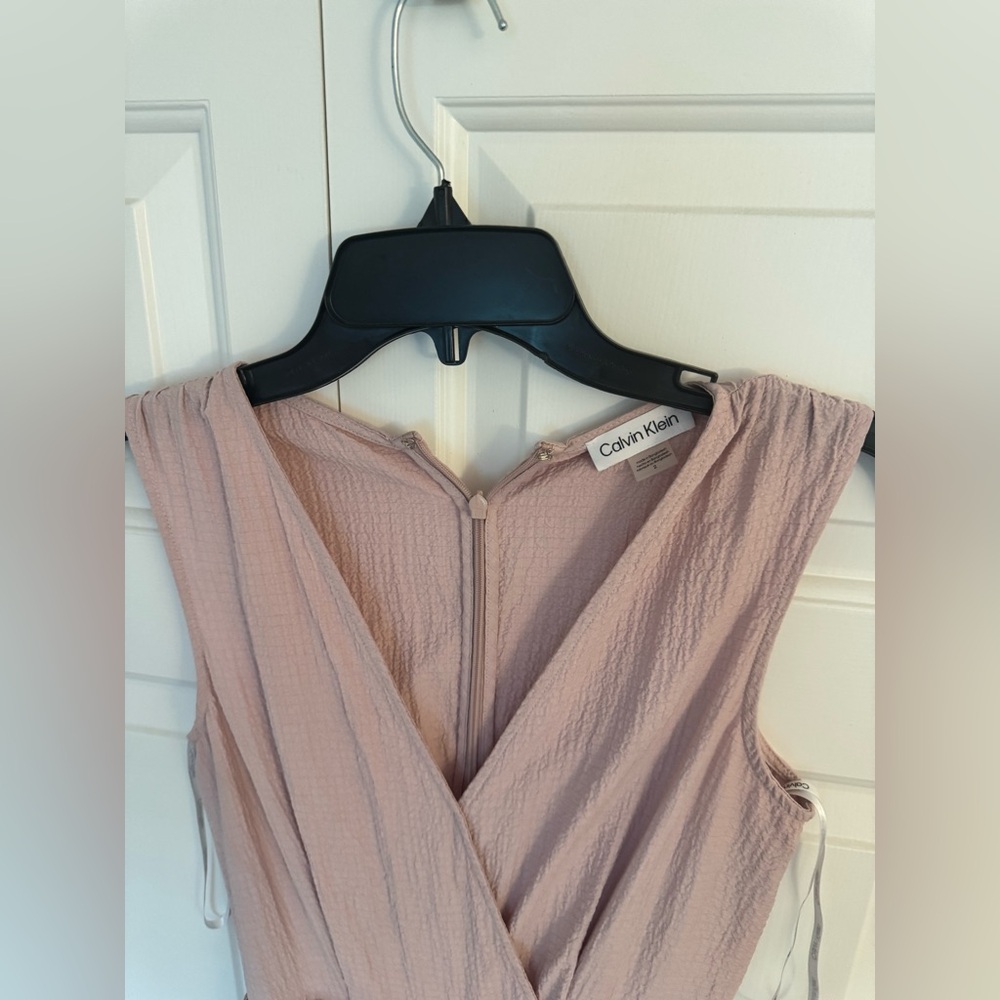 Calvin Klein Gauze jumpsuit Sleeveless Wrap Midi Dress in Dusty Rose - Picture 4 of 6
